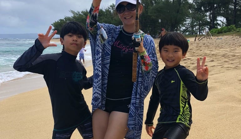 Shoreline Fishing Oahu Family