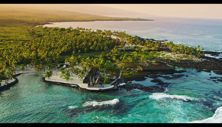 Helicopter Tour Big Island, Circle Island Experience - 2.5 Hours City of Refuge