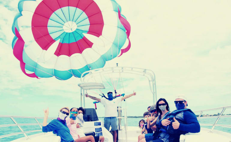 Parasail, Smathers Beach, Key West