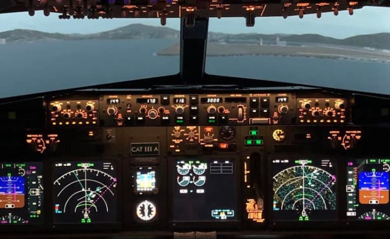 Boeing 737 Flight Simulator Experience – 1 hour