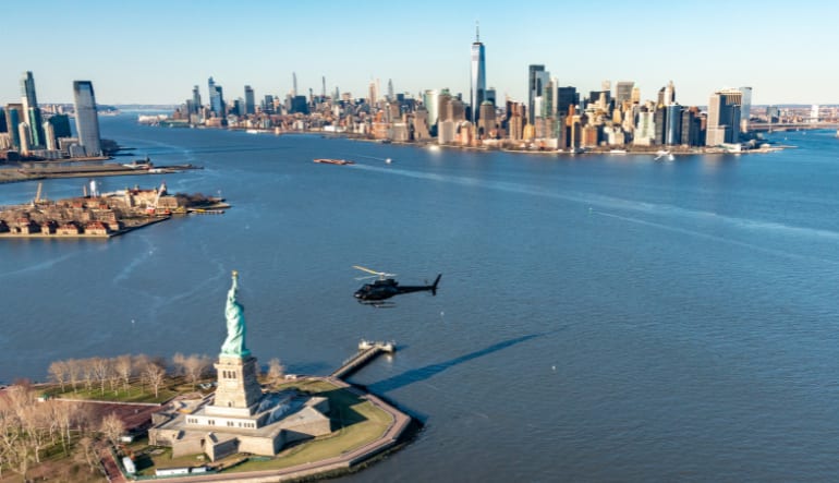 helicopter tour NYC best price New York City helicopter tour cheap manhattan romantic heli flight