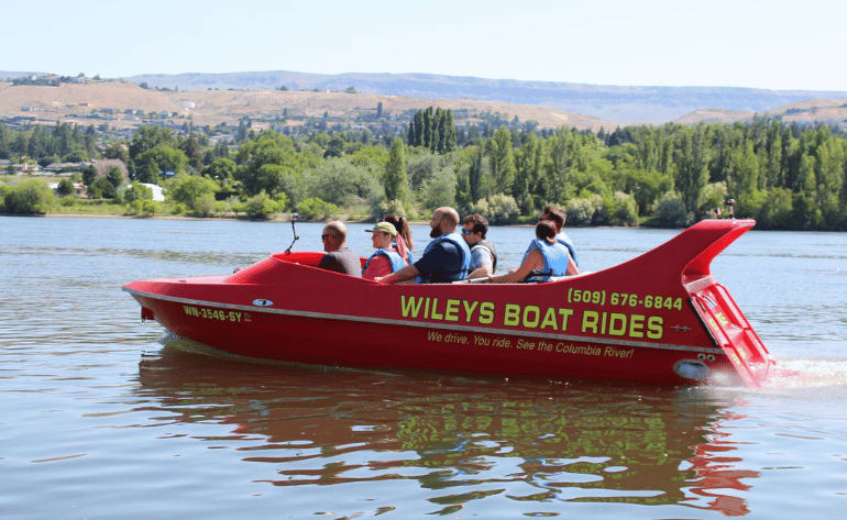 Wild Boat Ride on the Columbia River, Wenatchee - 30 Minutes