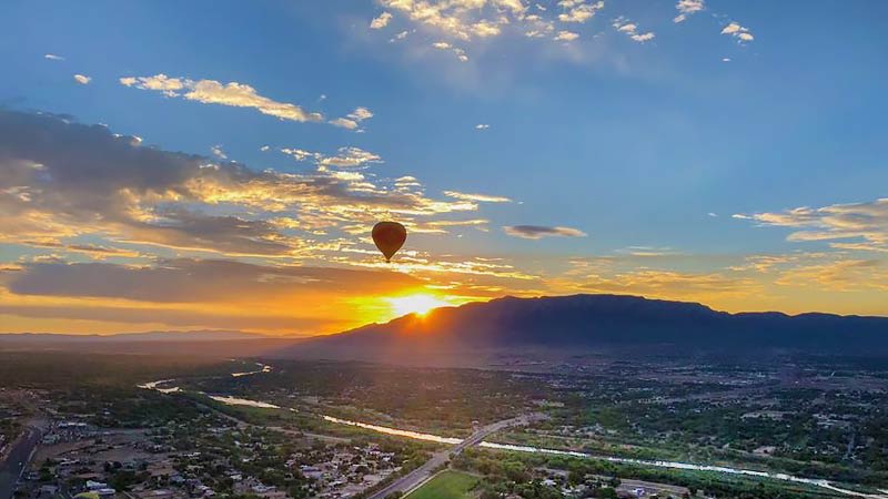 Hot Air Balloon Ride Colorado Springs, Sunrise - 1 Hour Flight