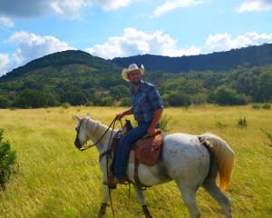 Horseback Riding San Antonio, Texas Hill Country - 2 Hours