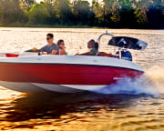 Boat Tour Miami - 1 Hour 30 minutes (Up to 6 People!)