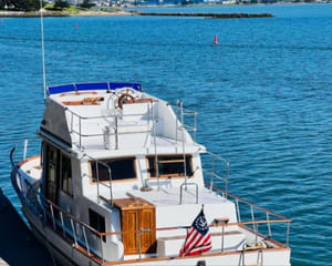 Private Power Yacht Charter, San Francisco (up to 6 People!)