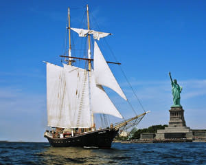 New York City Manhattan Tall Ship Discovery Sail - 90 Minutes